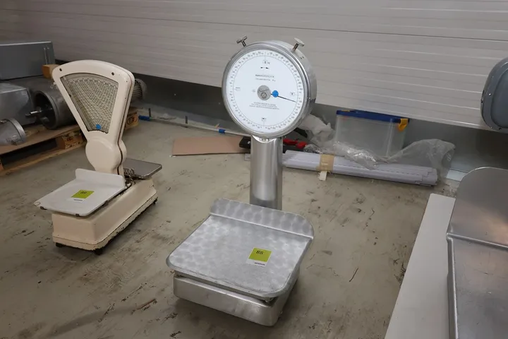 1 x Neigungswaage